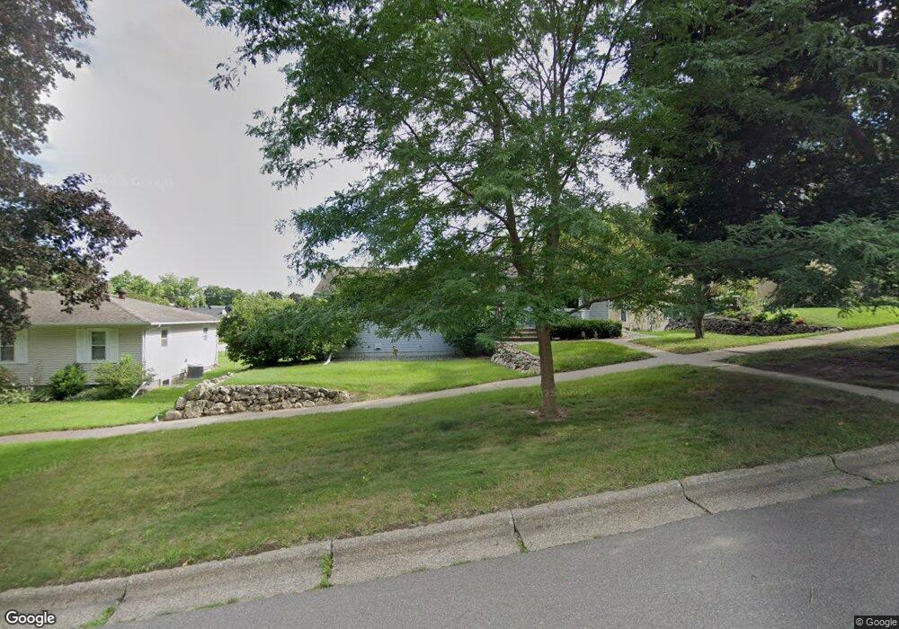 627 Main St, La Crescent, MN 55947 - photo 1