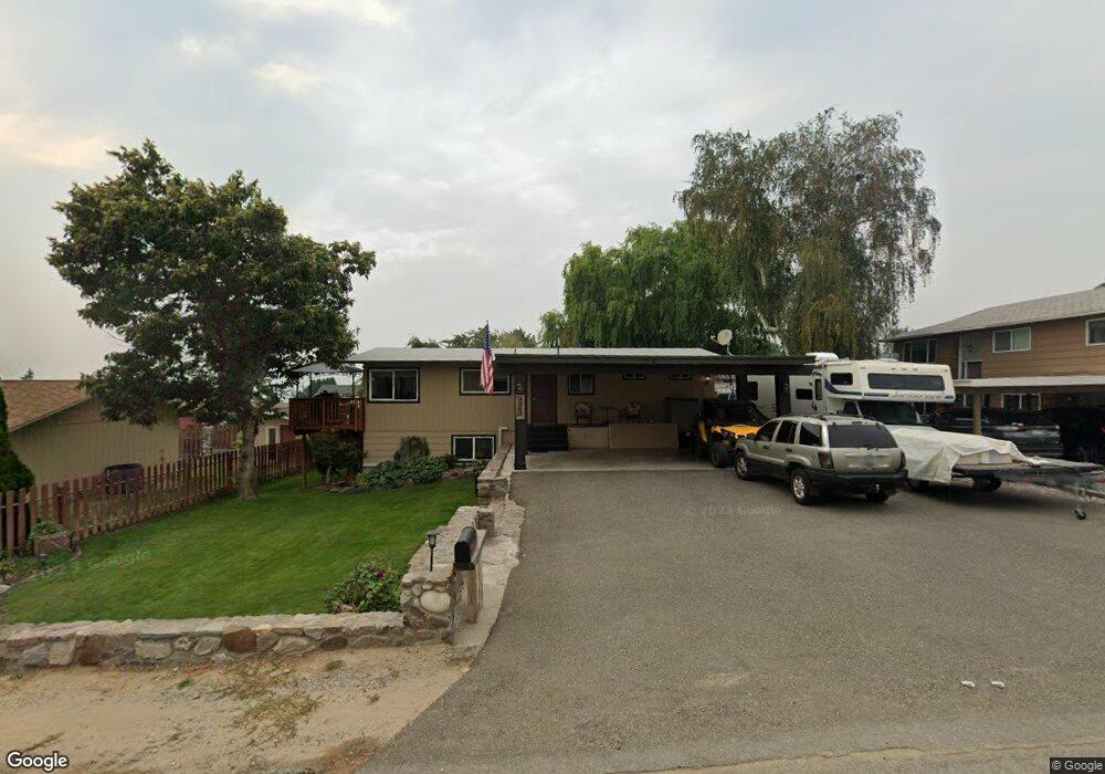 702 N Lyle Ave, East Wenatchee, WA 98802 - photo 1