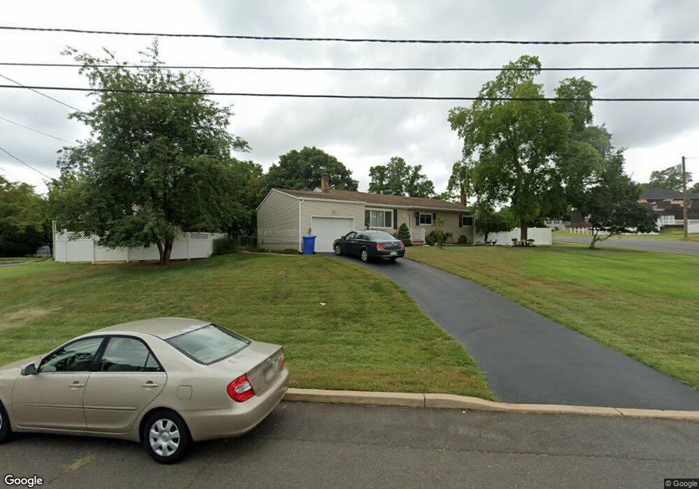 33 Lake Park Dr, Piscataway, NJ 08854 - photo 1