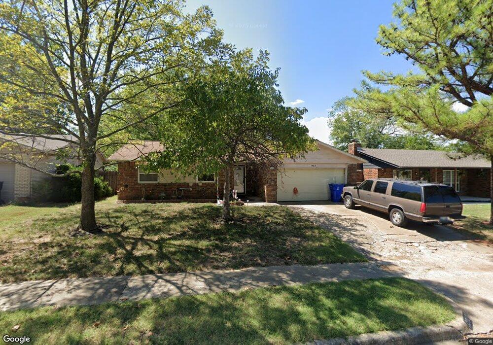 1612 S Poplar Ave, Broken Arrow, OK 74012 - photo 1