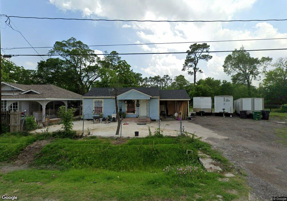 7510 Weyburn St, Houston, TX 77028 - photo 1