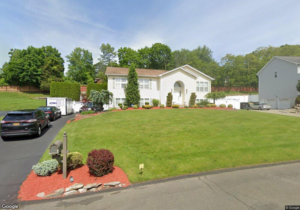 5 Greyridge Farm Ct, Stony Point, NY 10980 - photo 1