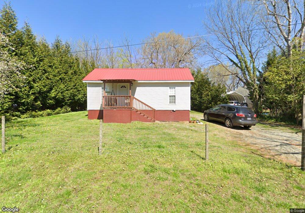 202 Craven St, Siler City, NC 27344 - photo 1