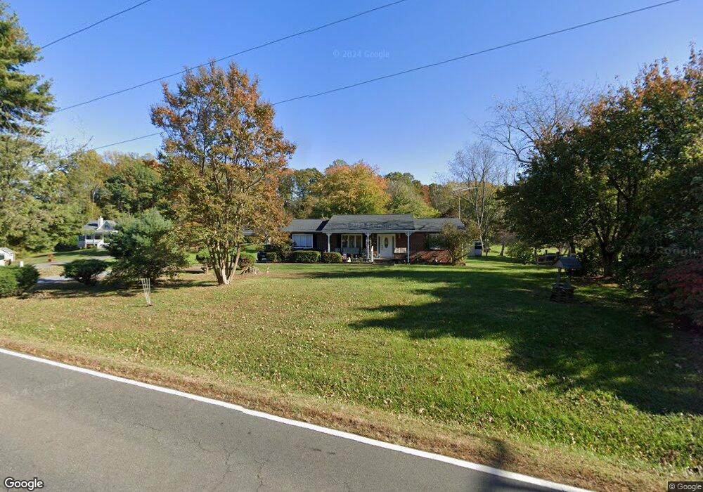 9819 Crest Hill Rd, Marshall, VA 20115 - photo 1