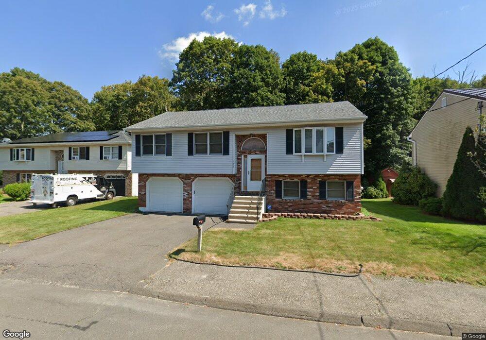 132 Madera Dr, Waterbury, CT 06704 - photo 1