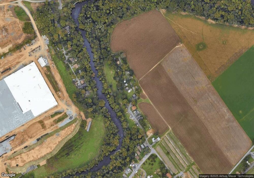 1094 Heffner Ln, Reading, PA 19605 - photo 1