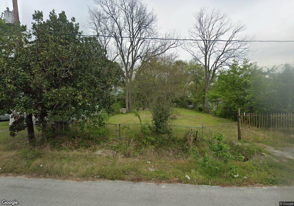 944 Dolly Wright St, Houston, TX 77088 - photo 1