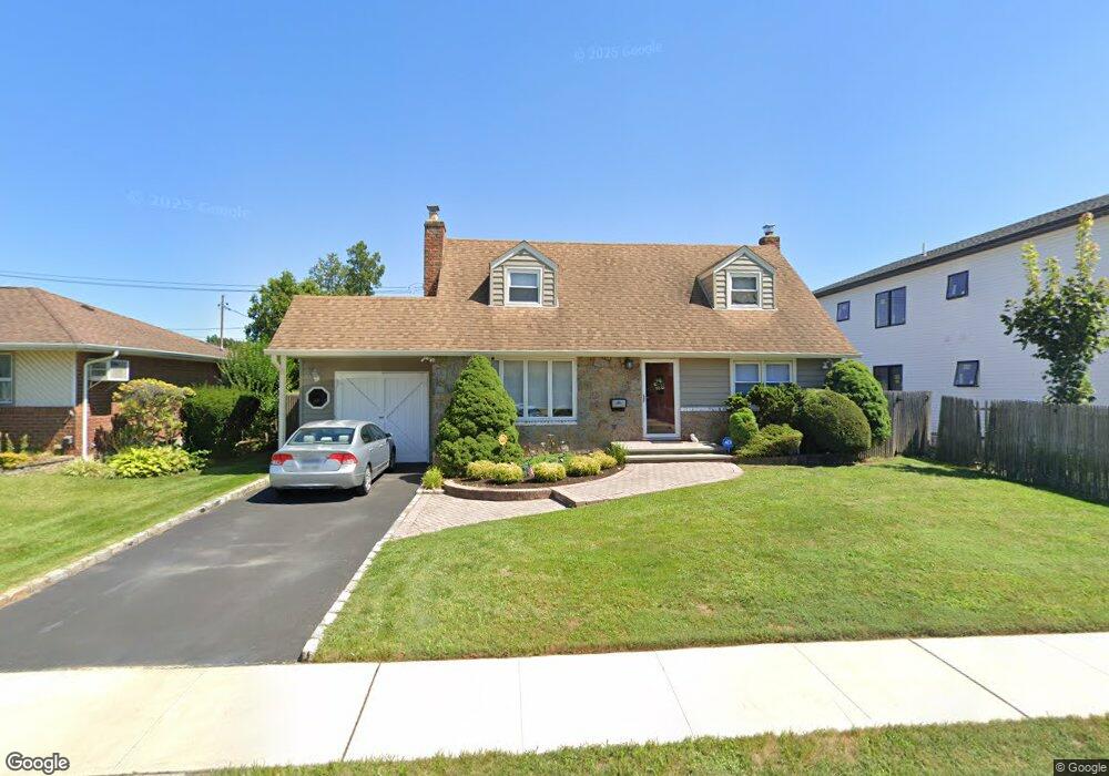 383 Whittier Ave, Levittown, NY 11756 - photo 1