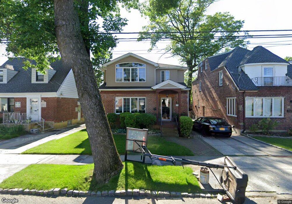 2928 165th St, Flushing, NY 11358 - photo 1