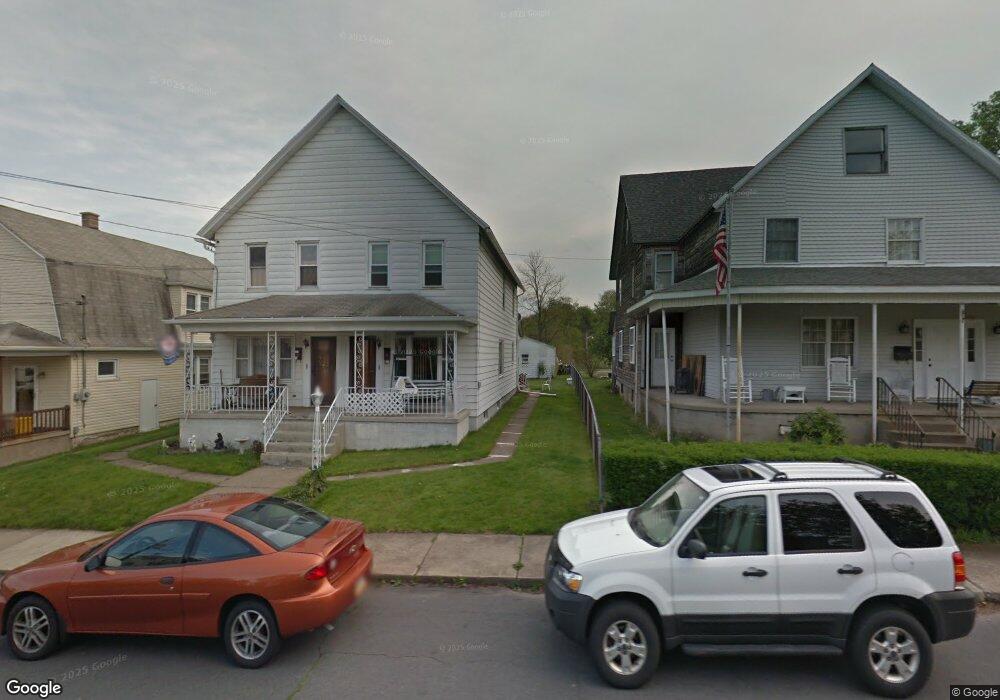 711 W Taylor St, Taylor, PA 18517 - photo 1