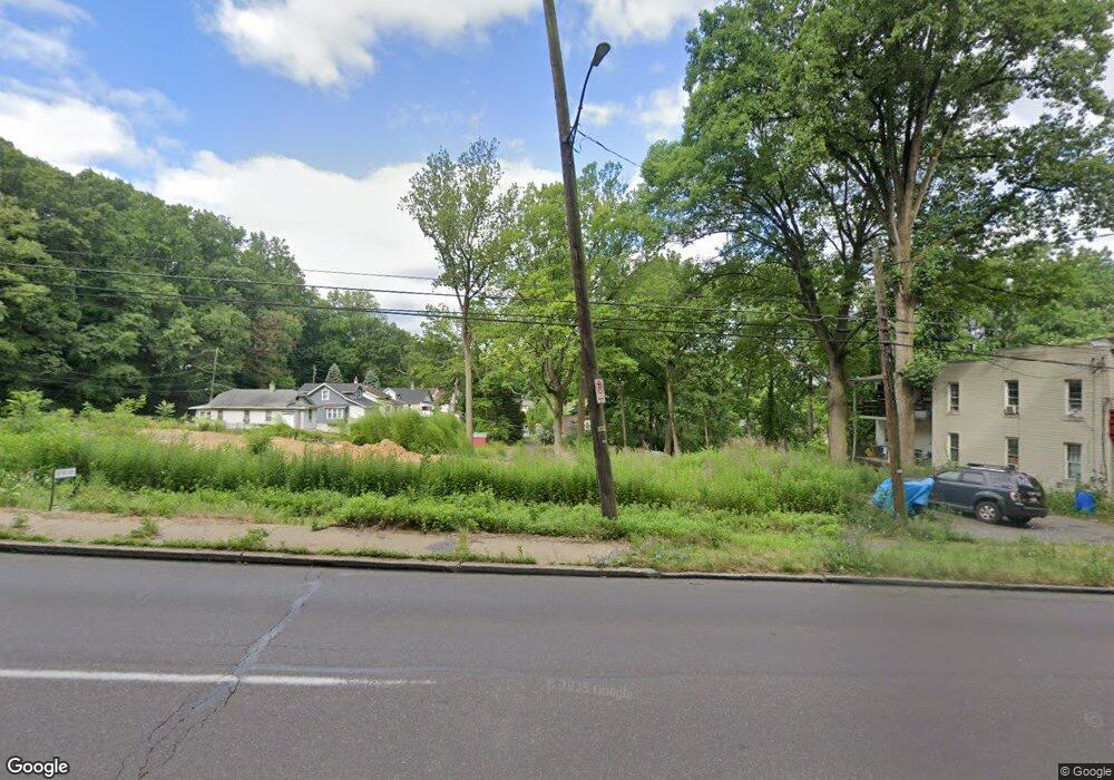 2632 S 4th St, Allentown, PA 18103 - photo 1