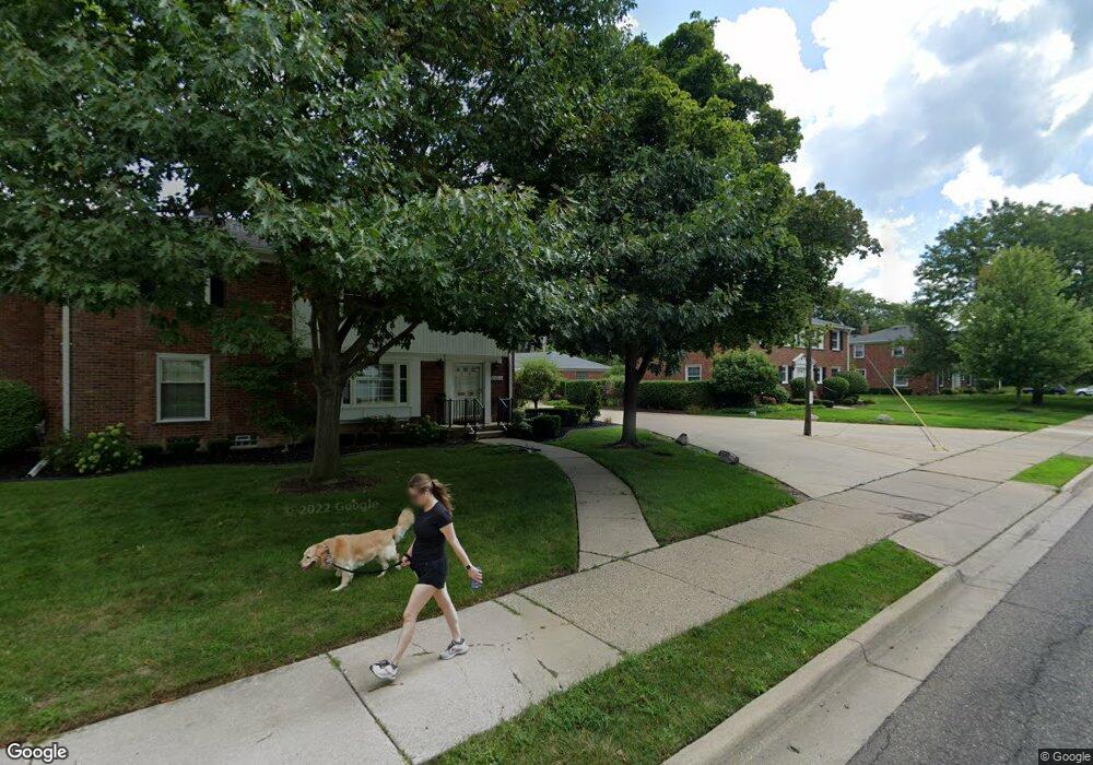 16855 Saint Paul St, Grosse Pointe Park, MI 48230 - photo 1