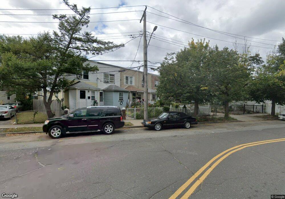 11842 155th St, Jamaica, NY 11434 - photo 1