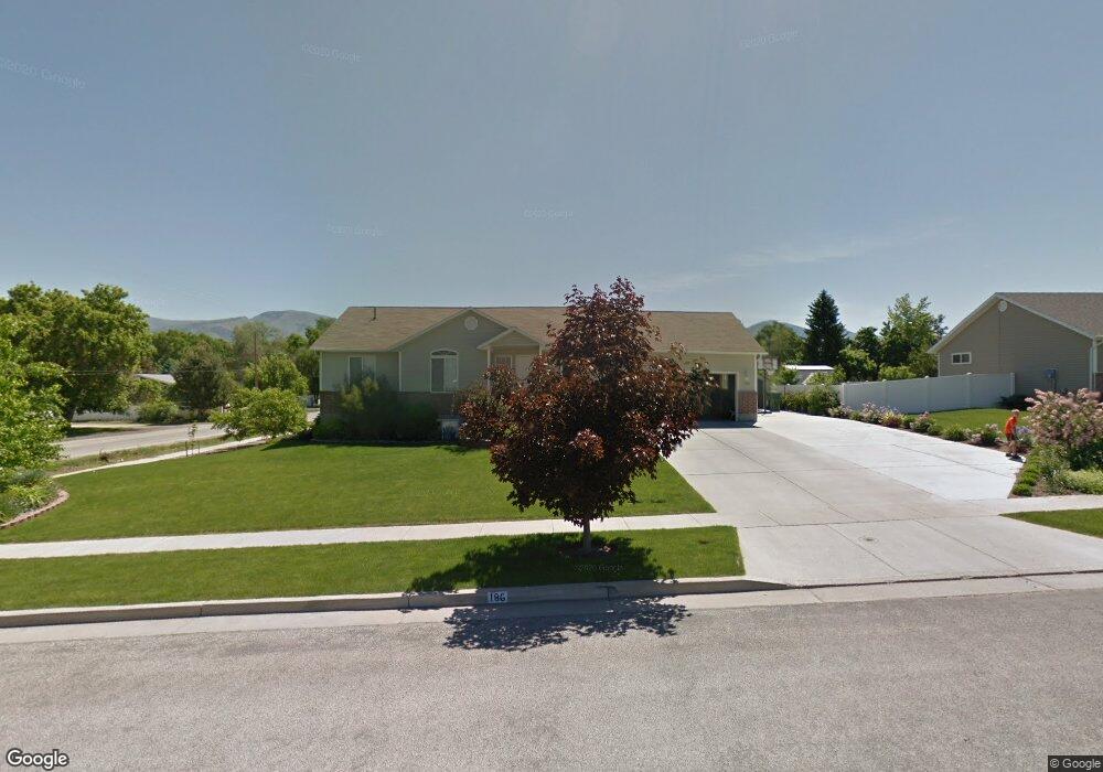 186 N 450 W unit 1, Hyrum, UT 84319 - photo 1