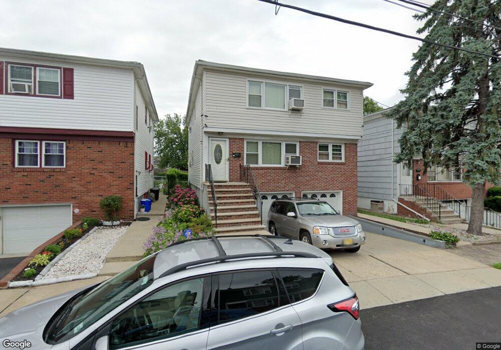 7 Crescent Ct, Newark, NJ 07106 - photo 1