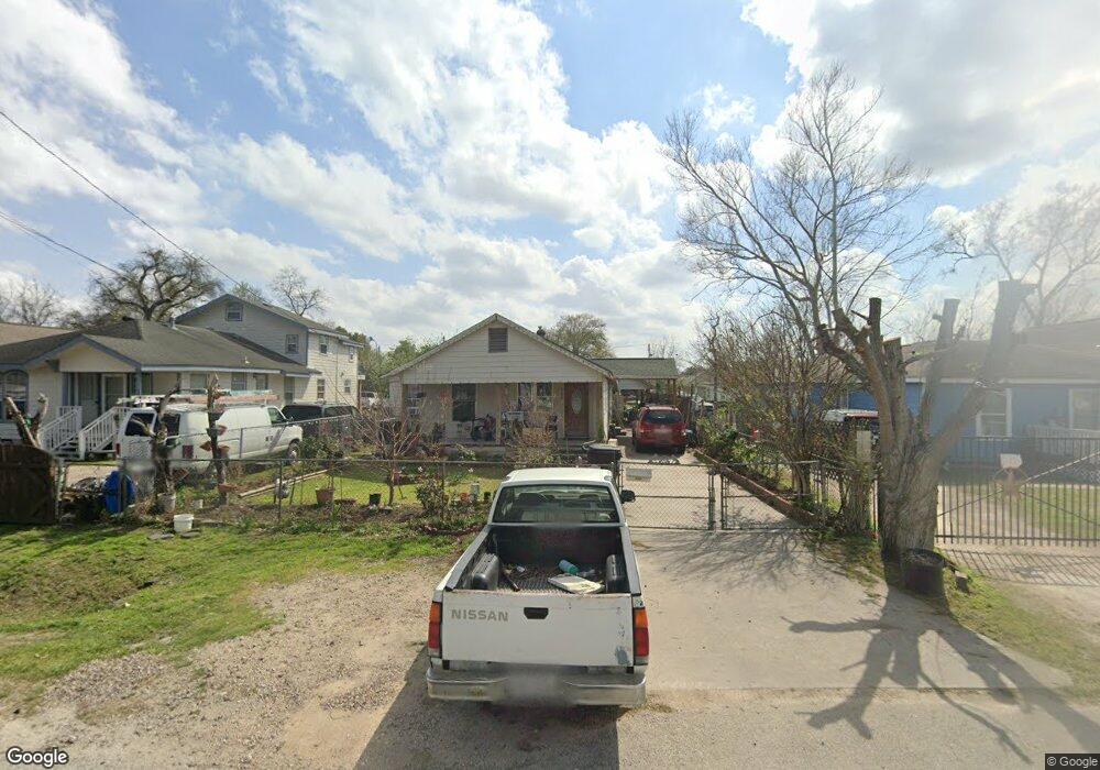 724 Doverside St, Houston, TX 77022 - photo 1