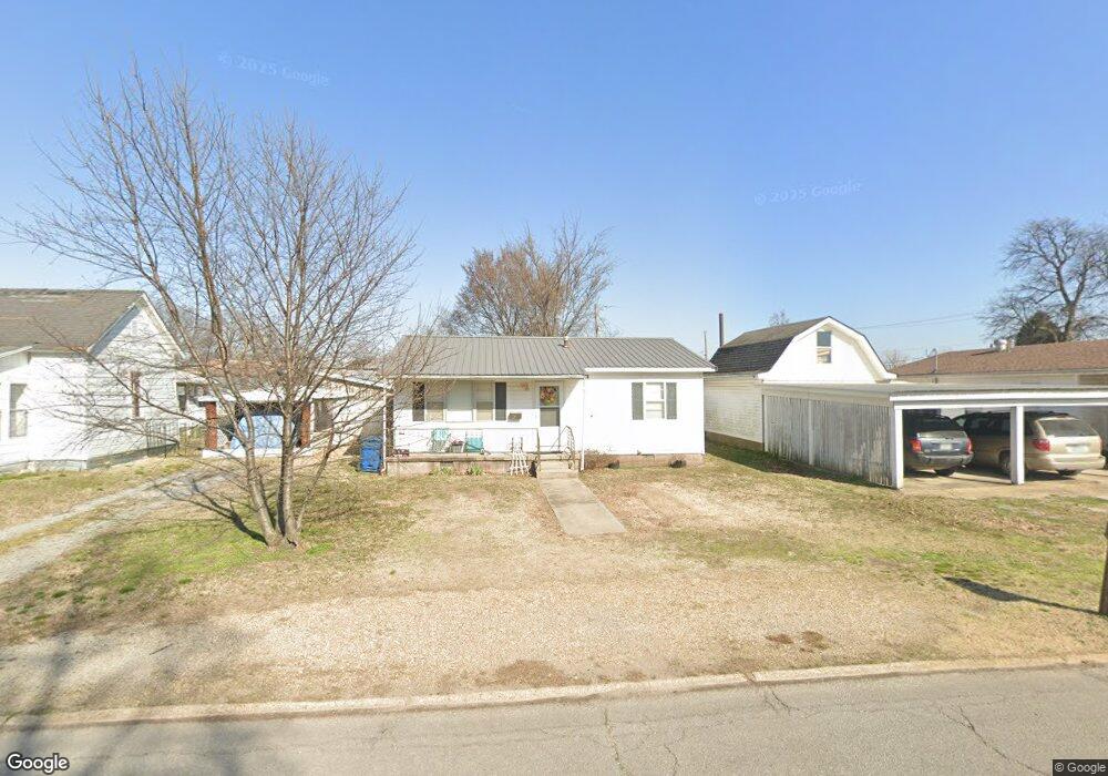 311 Church St, New Madrid, MO 63869 - photo 1