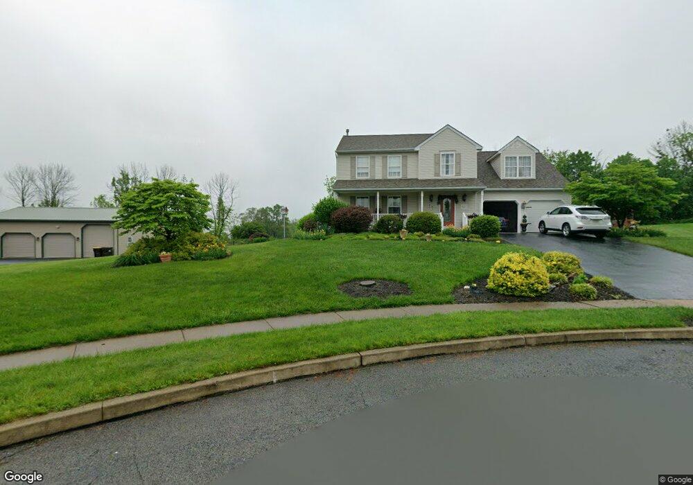 33 Cubbler Ct, Bechtelsville, PA 19505 - photo 1