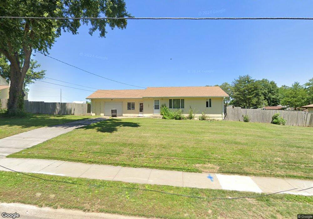 1810 E Park Ave, Des Moines, IA 50320 - photo 1