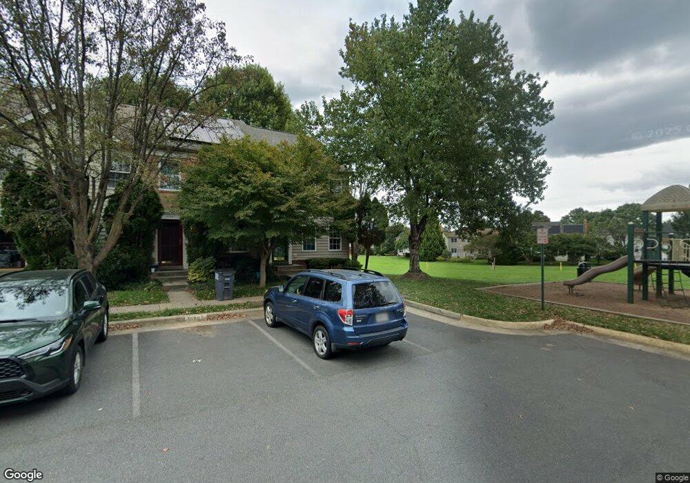 10869 Murray Downs Ct, Reston, VA 20194 - photo 1