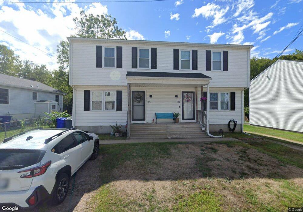 14 Columbus Ave, Westerly, RI 02891 - photo 1