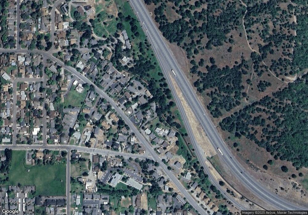 1758 NE Foothill Blvd, Grants Pass, OR 97526 - photo 1