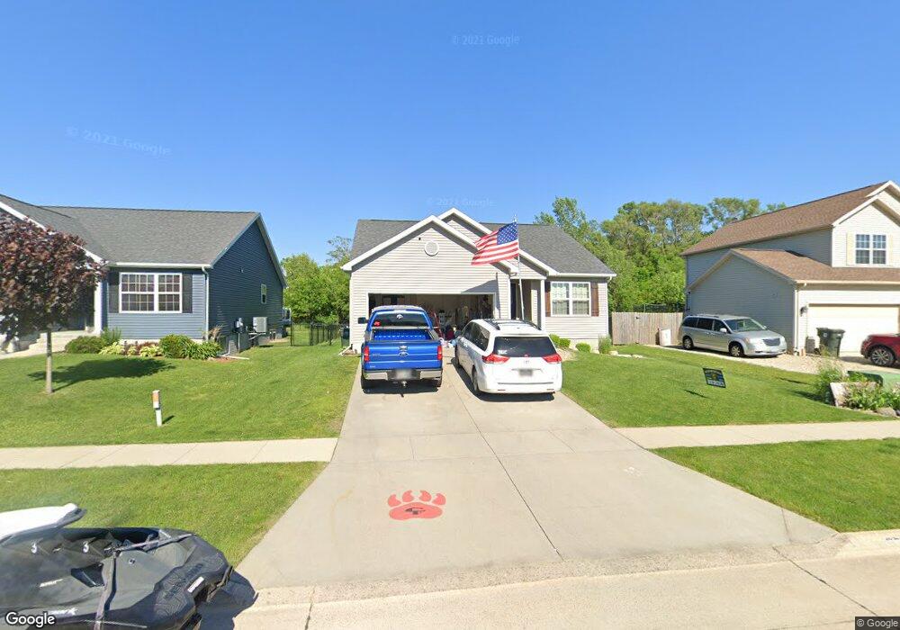 5100 Luke St, Cedar Falls, IA 50613 - photo 1