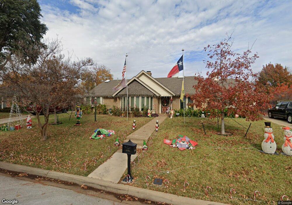 332 Circleview Dr N, Hurst, TX 76054 - photo 1