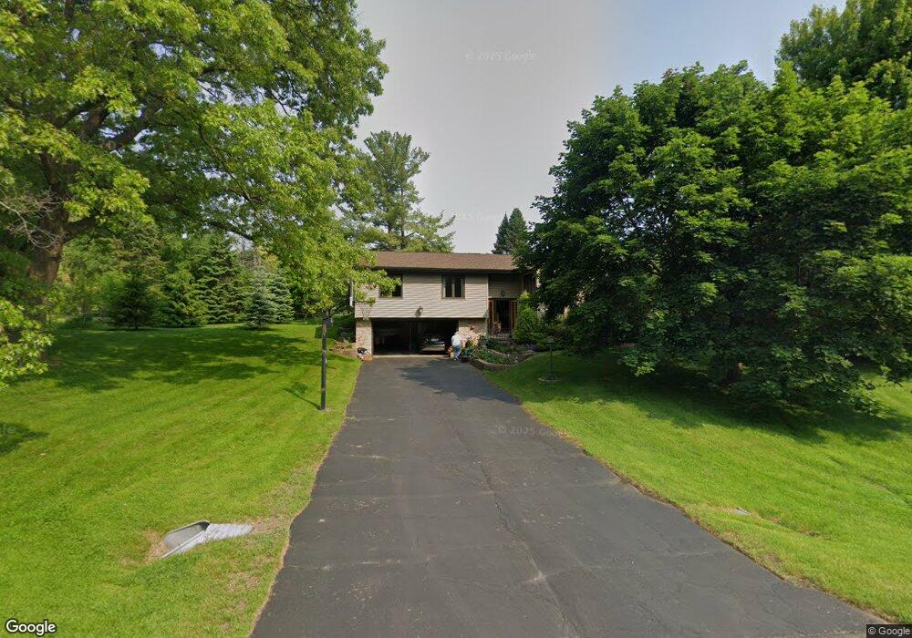 4651 Stonewood Dr, Middleton, WI 53562 - photo 1