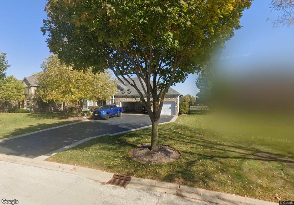 611 Goldenrod Dr, Algonquin, IL 60102 - photo 1