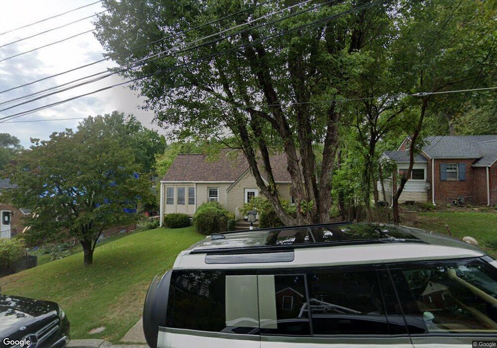 6802 Belford Dr, Takoma Park, MD 20912 - photo 1