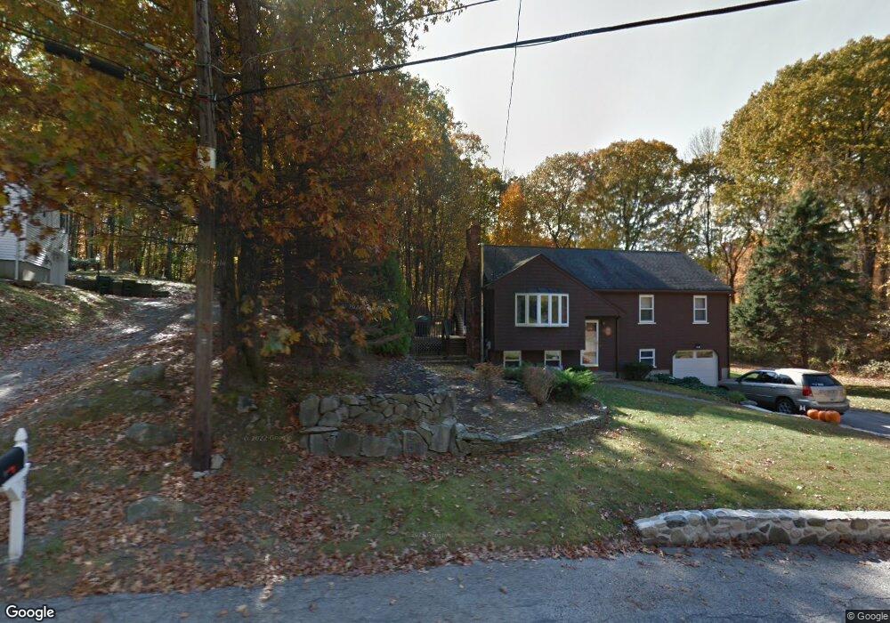 38 Little Tree Ln, Bellingham, MA 02019 - photo 1