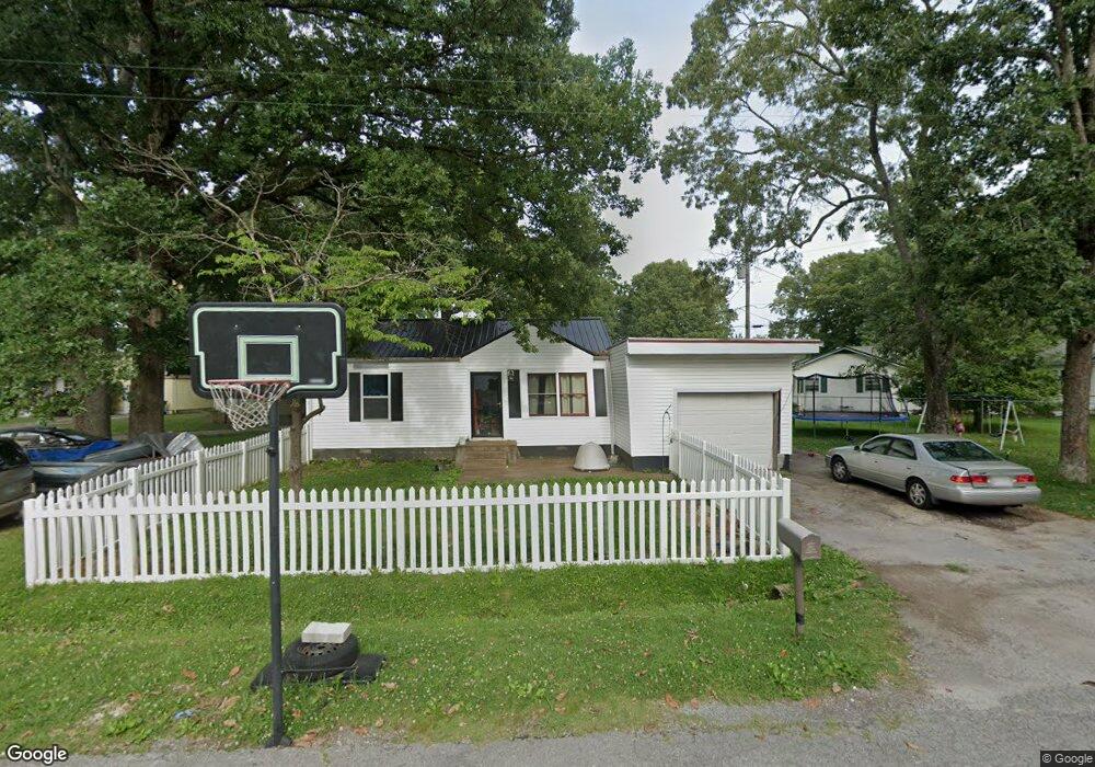 1001 Woodland Ct, Manchester, TN 37355 - photo 1