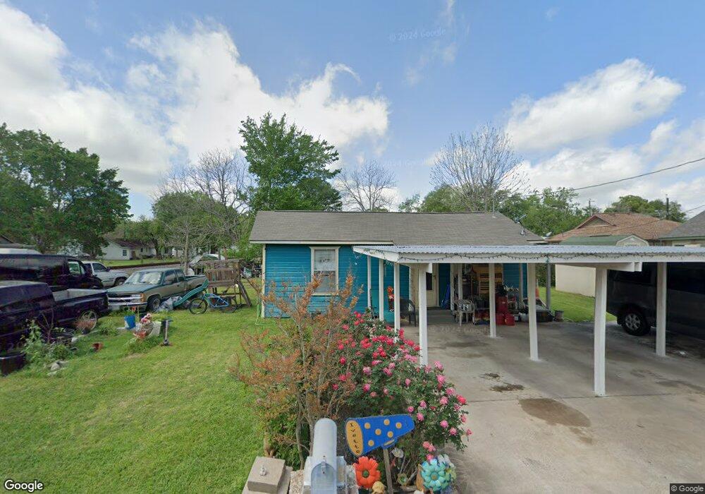 2808 Lee Ave, Bay City, TX 77414 - photo 1