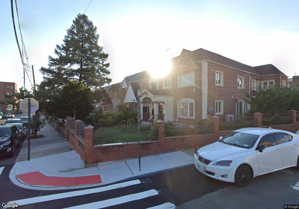 2025 33rd St, Astoria, NY 11105 - photo 1