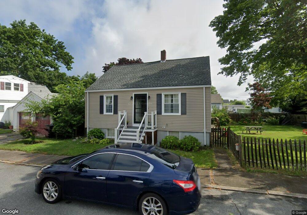 25 Arnold St, South Dartmouth, MA 02748 - photo 1
