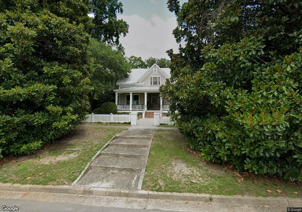 302 Laurens St, Camden, SC 29020 - photo 1