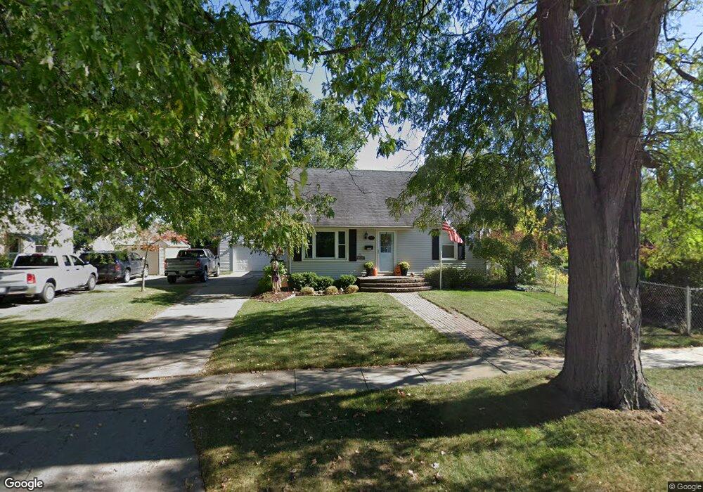 914 Mitchell Ave, Lansing, MI 48917 - photo 1