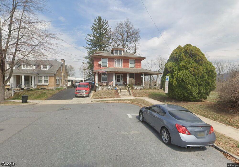 301 Summit St, Reading, PA 19611 - photo 1