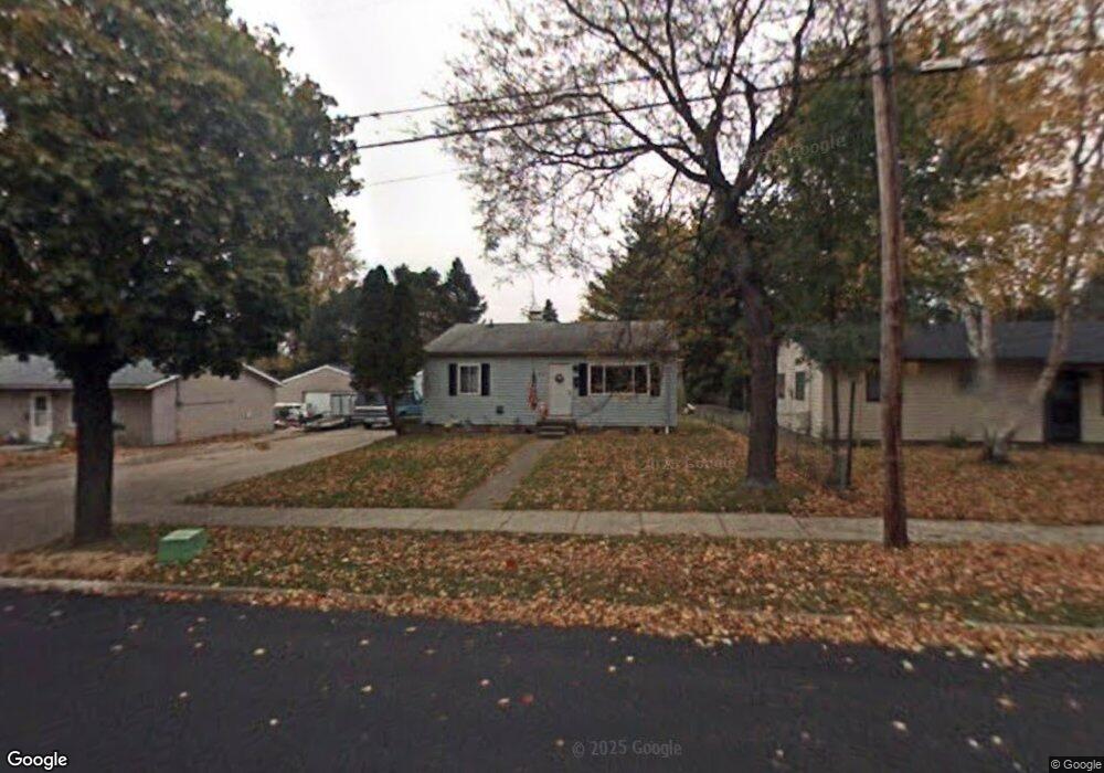 4915 Kessler Dr, Lansing, MI 48910 - photo 1