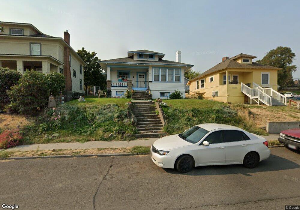 304 E 11th St, the Dalles, OR 97058 - photo 1