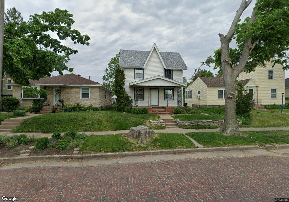 824 14th St SE, Cedar Rapids, IA 52403 - photo 1