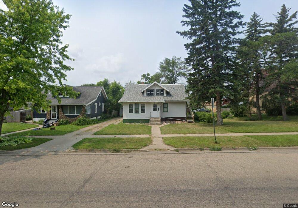 305 7th Ave NE, Jamestown, ND 58401 - photo 1