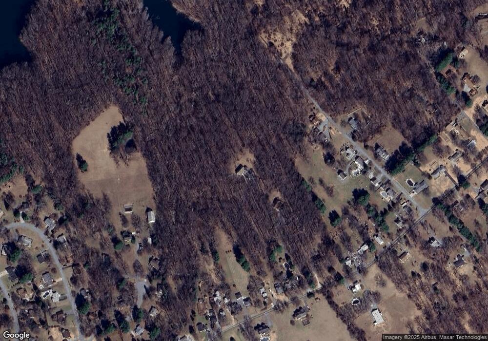 5816 Oakland Rd, Sykesville, MD 21784 - photo 1