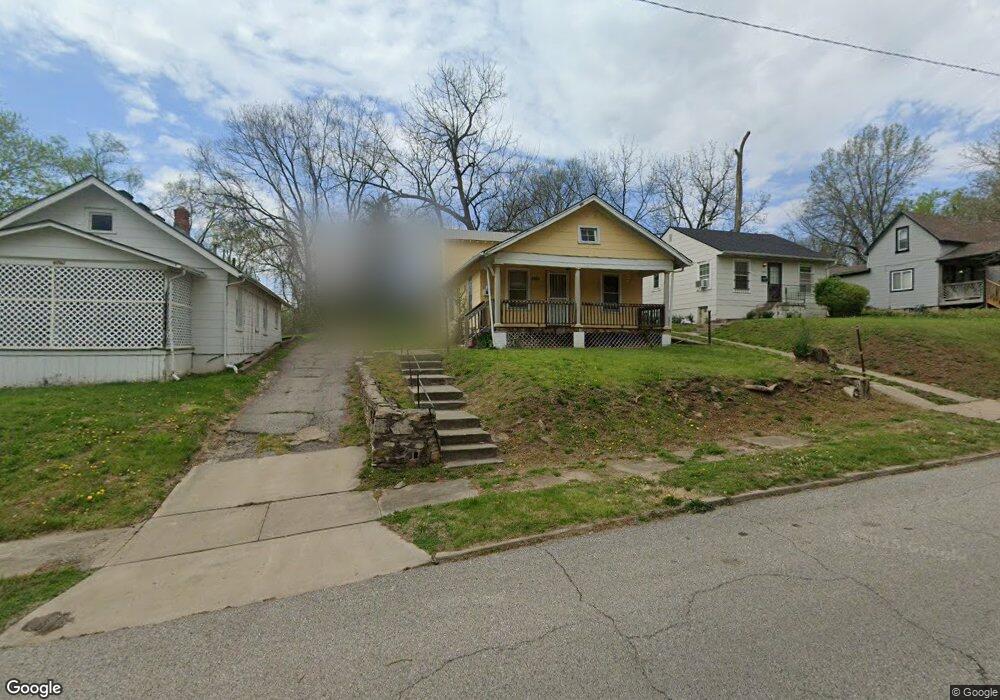 6738 Askew Ave, Kansas City, MO 64132 - photo 1