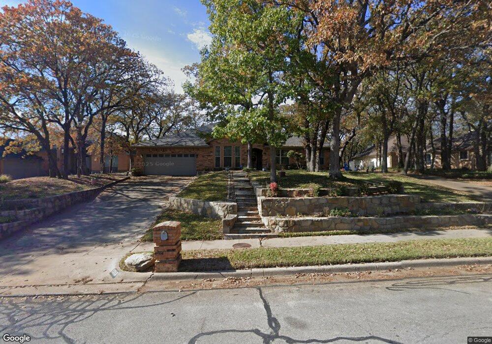 1213 Circle Ln, Bedford, TX 76022 - photo 1