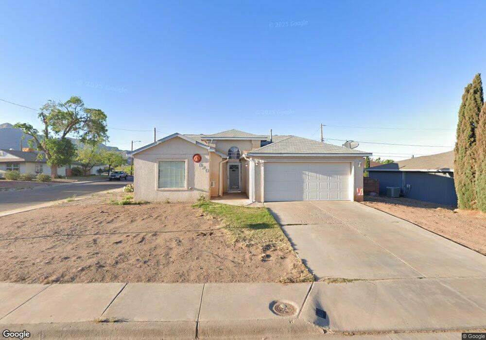 820 Azelia St, Alamogordo, NM 88310 - photo 1