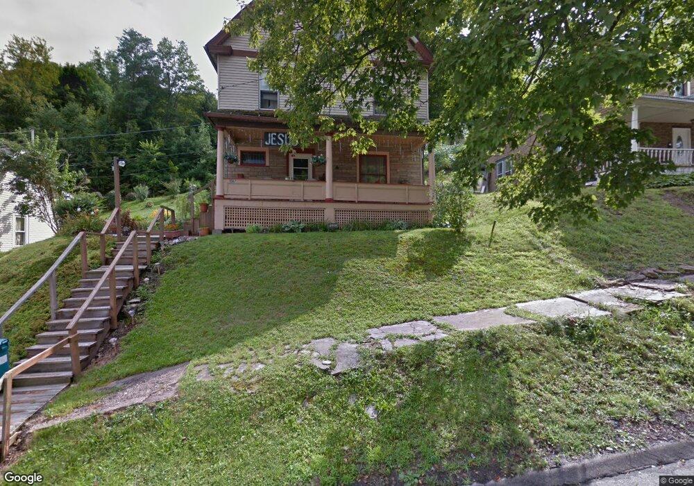 1307 Sassafrass St, Franklin, PA 16323 - photo 1