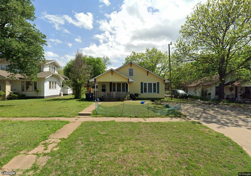 1104 W Chestnut Ave, Duncan, OK 73533 - photo 1