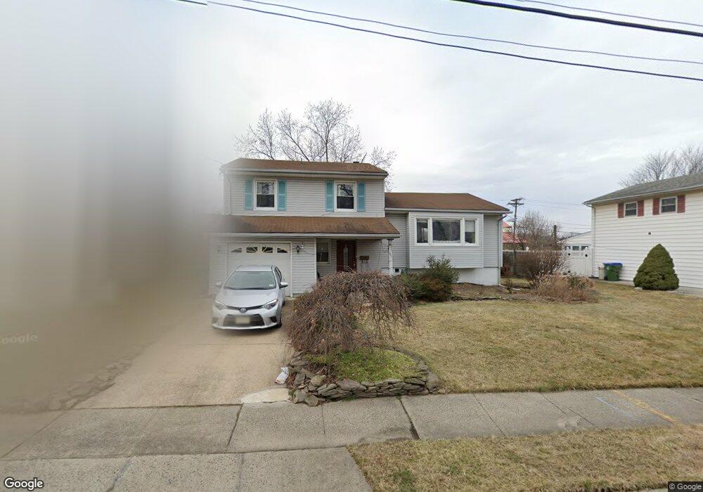 58 Rieder Rd, Edison, NJ 08817 - photo 1